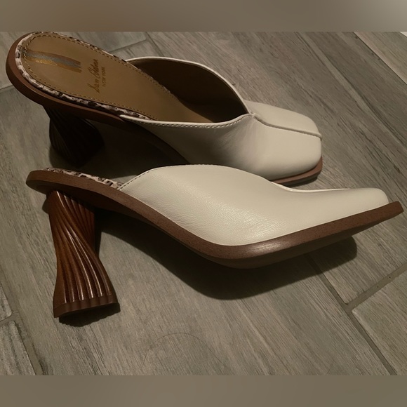 Sam Edelman Mule - Picture 3 of 5